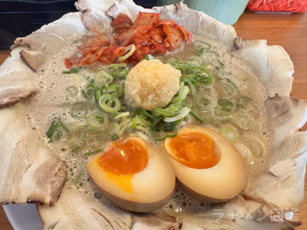 麺屋べーちゃんのスペシャルラーメン